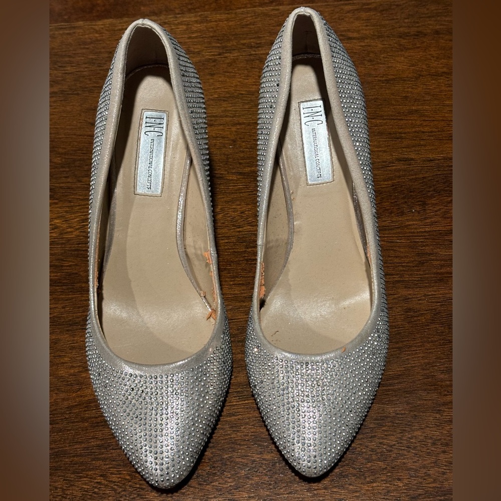 INC Women’s Zitah Embellished Pumps. Size 10M. Used